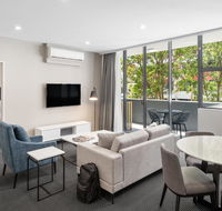 Meriton Suites Waterloo - Melbourne Tourism