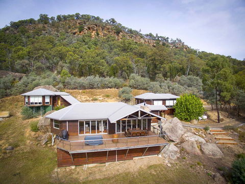 Milbrodale Lodge - Melbourne Tourism 2