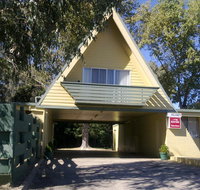 Millers Cottage Motel - Melbourne Tourism