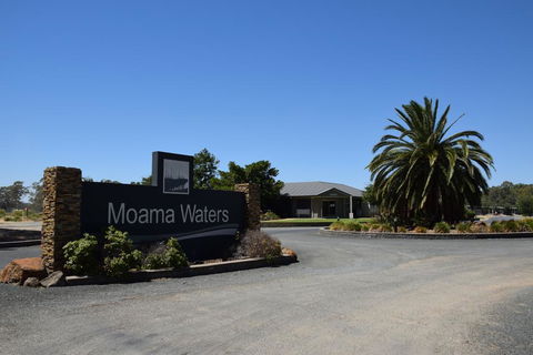 Moama Waters - Melbourne Tourism 0