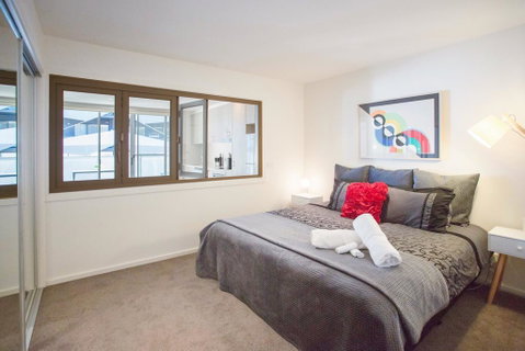 Modern Executive Apartment @ Braddon, 1BR, Wine, Wifi, Secure Parking, Canberra - Melbourne Tourism 2
