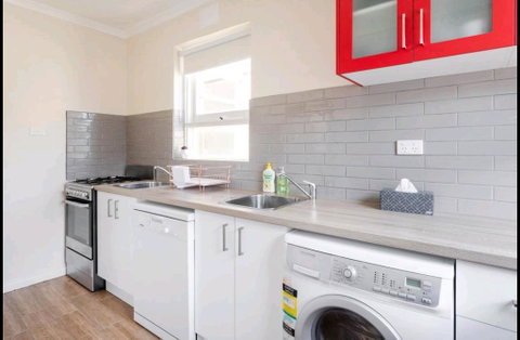 Modern St Kilda East Apartment - Free Parking - Melbourne Tourism 2