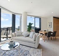 Modern Ultra clean in the Heart of convenience - Melbourne Tourism
