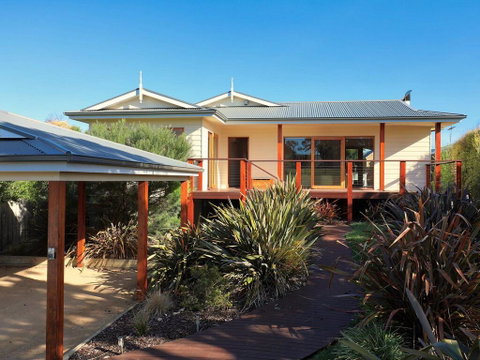 Monterey - Melbourne Tourism 0
