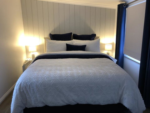 Moore View Cottage - Melbourne Tourism 0