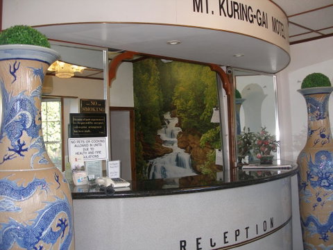 Mt Kuring-Gai Motel - Melbourne Tourism 2