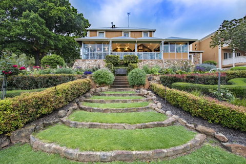 Grand Mercure Basildene Manor - Melbourne Tourism 13