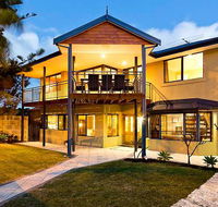 Mullaloo Beachfront Retreat - Melbourne Tourism
