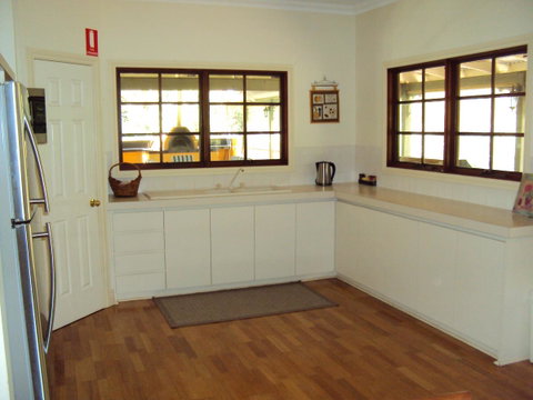 Riverglen Chalets - Melbourne Tourism 24