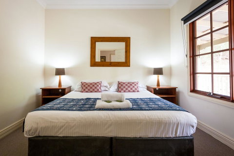 Riverglen Chalets - Melbourne Tourism 22