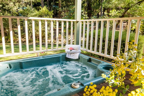 Riverglen Chalets - Melbourne Tourism 2