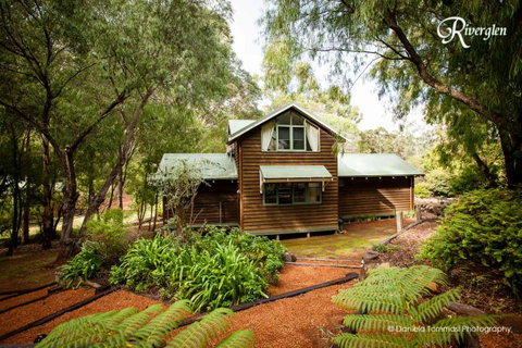 Riverglen Chalets - Melbourne Tourism 30