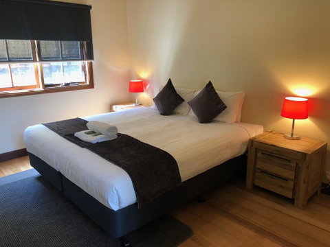 Riverglen Chalets - Melbourne Tourism 25