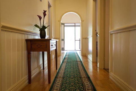 Riverglen Chalets - Melbourne Tourism 6