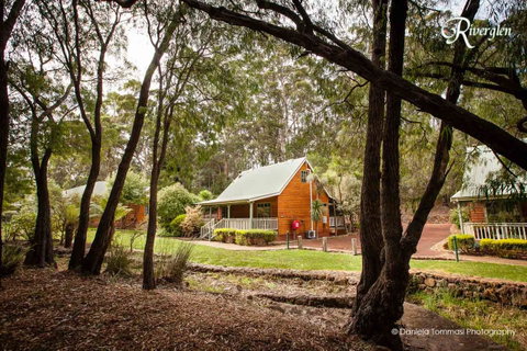 Riverglen Chalets - Melbourne Tourism 26