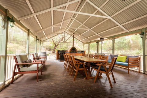 Riverglen Chalets - Melbourne Tourism 21
