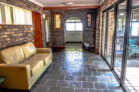 Geraldton Holliday Villas - Melbourne Tourism 9