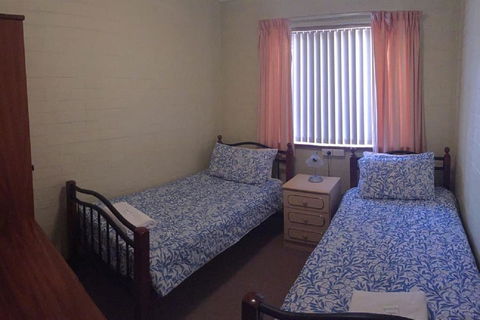 Geraldton Holliday Villas - Melbourne Tourism 6