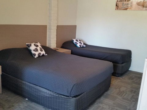 Mandurah Foreshore Motel - Melbourne Tourism 7
