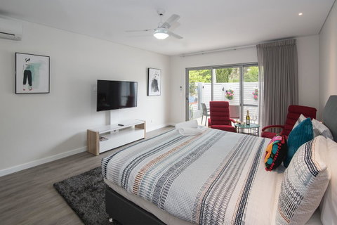 Churchill Studios - Melbourne Tourism 0