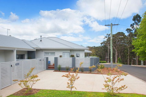 Churchill Studios - Melbourne Tourism 10