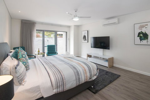 Churchill Studios - Melbourne Tourism 2