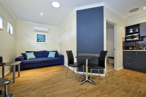 Vintages Accommodation - Melbourne Tourism 25