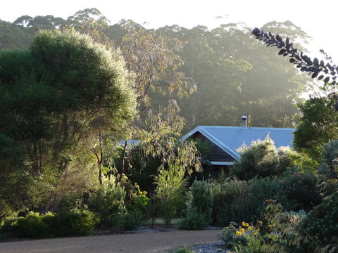 Big Brook Retreat - Melbourne Tourism 4