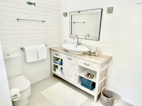 Whitesands Holiday Villas - Melbourne Tourism 3