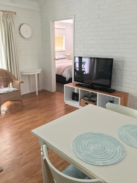 Whitesands Holiday Villas - Melbourne Tourism 18