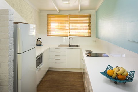 Whitesands Holiday Villas - Melbourne Tourism 13