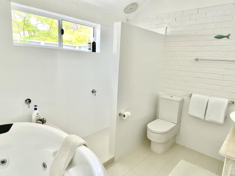 Whitesands Holiday Villas - Melbourne Tourism 4