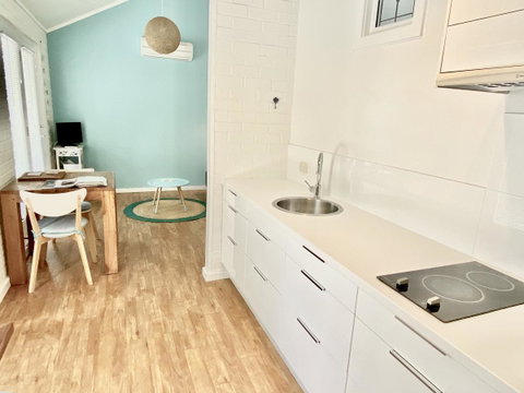 Whitesands Holiday Villas - Melbourne Tourism 9