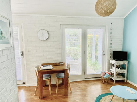 Whitesands Holiday Villas - Melbourne Tourism 8