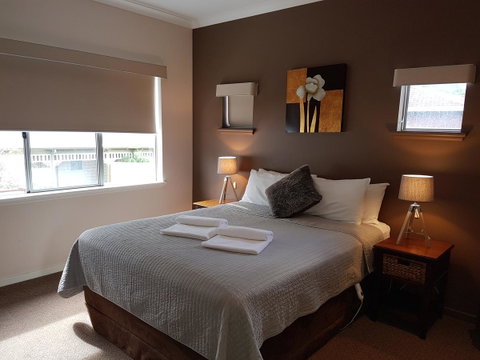 Adamsons Riverside Accommodation - Melbourne Tourism 35