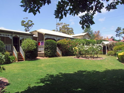 Adamsons Riverside Accommodation - Melbourne Tourism 0
