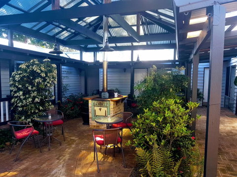 Adamsons Riverside Accommodation - Melbourne Tourism 24