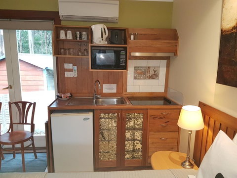 Adamsons Riverside Accommodation - Melbourne Tourism 42