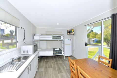 Mandurah Coastal Holiday Park - Melbourne Tourism 17