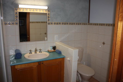 Apartments At Blue Seas Resort - Melbourne Tourism 7