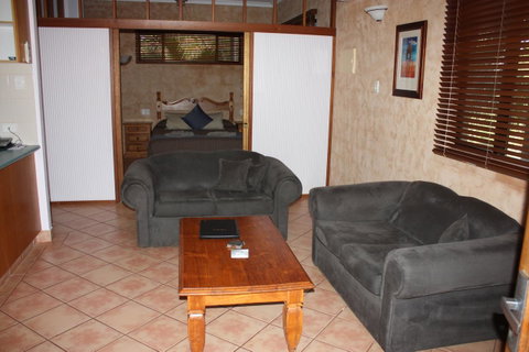 Apartments At Blue Seas Resort - Melbourne Tourism 5