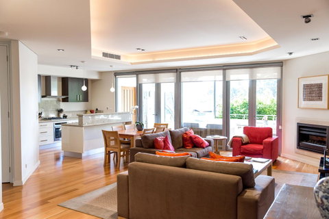 Constellation Apartments - Melbourne Tourism 14