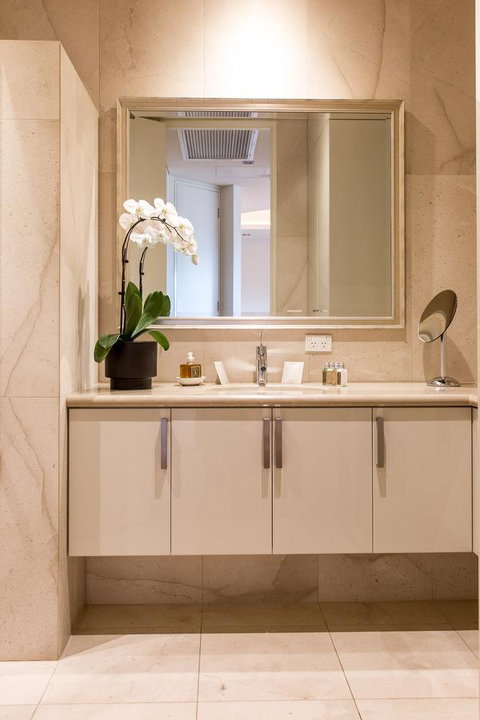 Constellation Apartments - Melbourne Tourism 12
