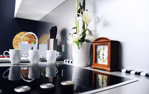 Perth Luxury City Apartment- Free Parking - Melbourne Tourism 11