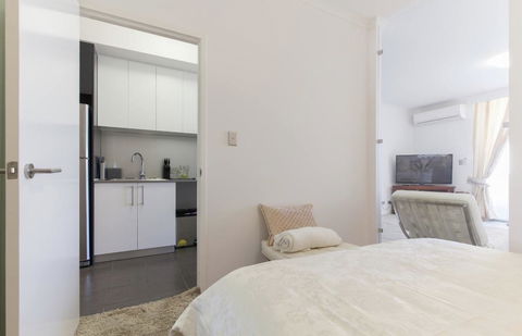 Perth Luxury City Apartment- Free Parking - Melbourne Tourism 8