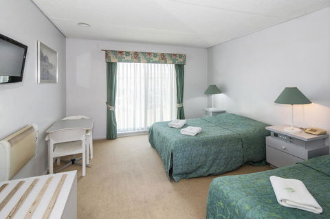 Augusta Hotel Motel - Melbourne Tourism 2