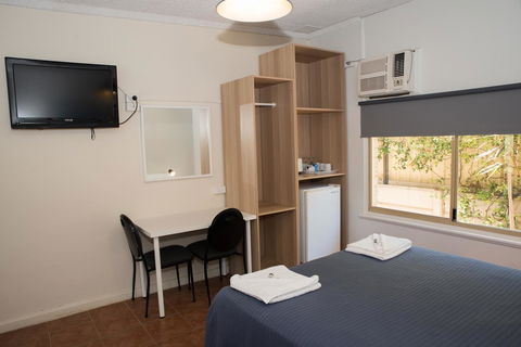Jurien Bay Hotel Motel - Melbourne Tourism 1