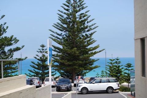 Absolute Beachfront Scarborough - Melbourne Tourism 7