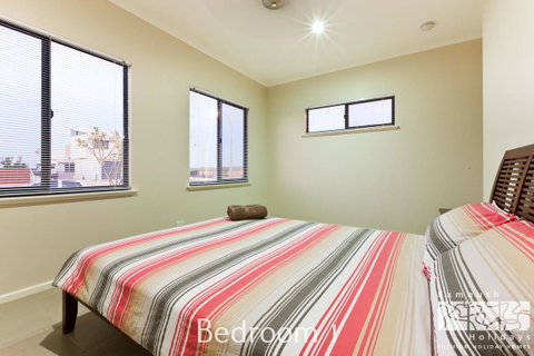 3 Kestrel Place - Melbourne Tourism 9