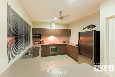 3 Kestrel Place - Melbourne Tourism 6